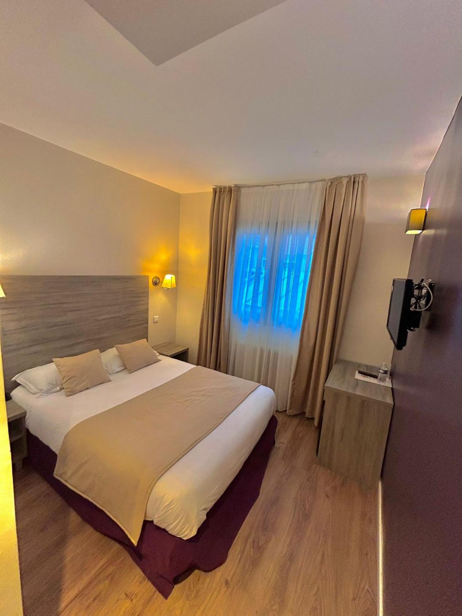Thoiry Etoile Lodge Esterno foto